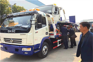 凤县汽车道路救援拖车价格